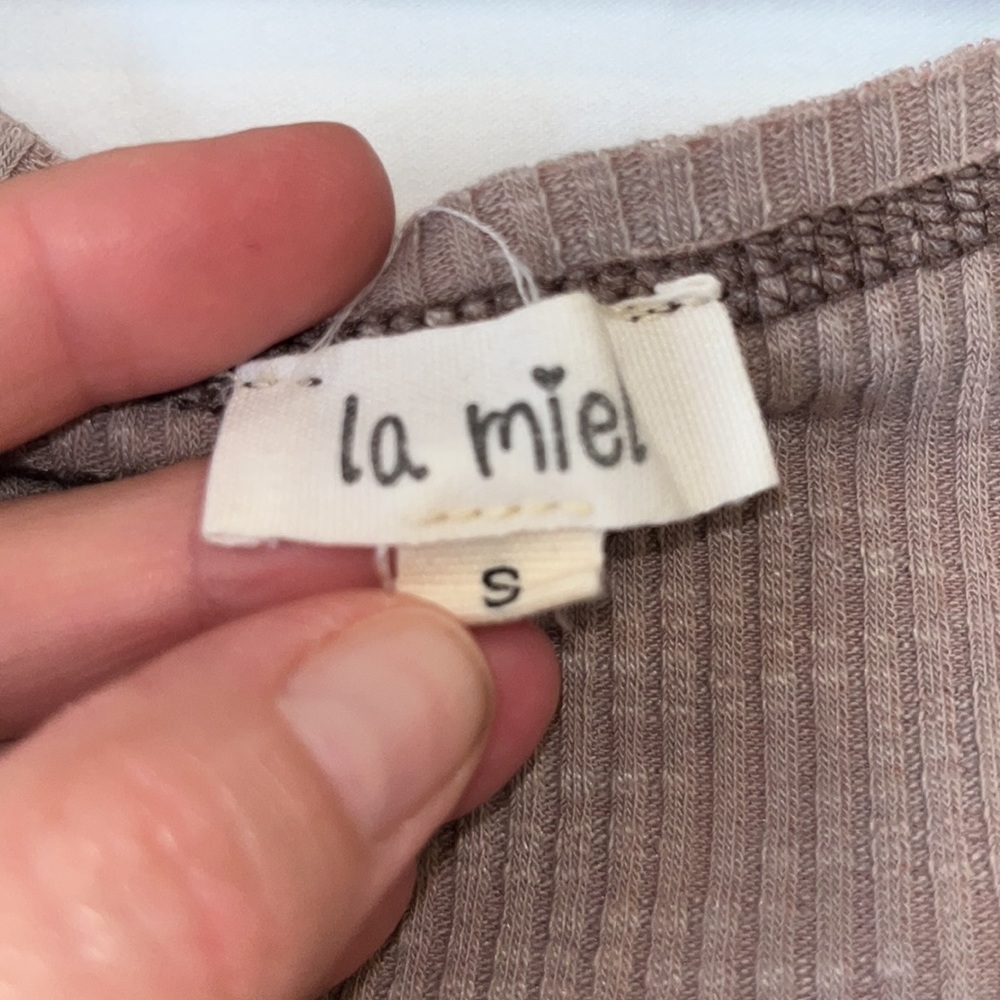Tank top - Picture 3 of 3